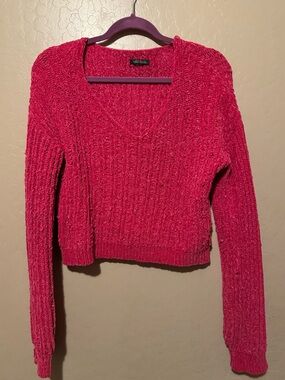 Women’s V-Neck Chunky Knit Sweater - Hot Pink